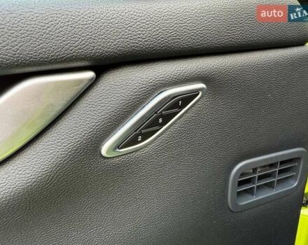 Зелений Мазераті Ghibli, об'ємом двигуна 2.98 л та пробігом 120 тис. км за 23990 $, фото 12 на Automoto.ua