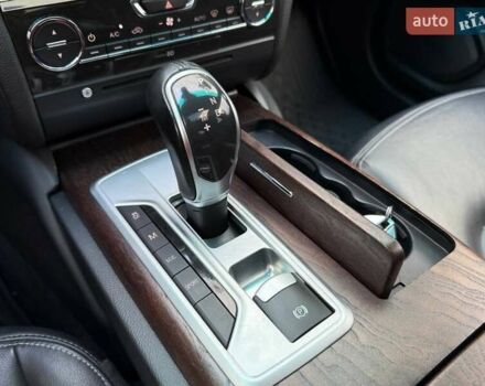 Зелений Мазераті Ghibli, об'ємом двигуна 2.98 л та пробігом 120 тис. км за 23990 $, фото 21 на Automoto.ua