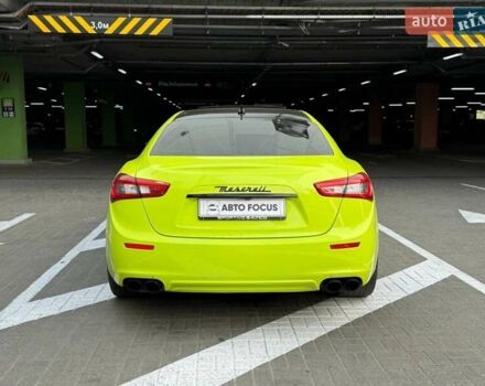 Зелений Мазераті Ghibli, об'ємом двигуна 2.98 л та пробігом 120 тис. км за 23990 $, фото 4 на Automoto.ua