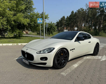 Черный Мазерати Грантуризмо, объемом двигателя 4.24 л и пробегом 150 тыс. км за 39500 $, фото 1 на Automoto.ua