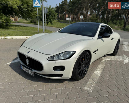 Черный Мазерати Грантуризмо, объемом двигателя 4.24 л и пробегом 150 тыс. км за 39500 $, фото 4 на Automoto.ua