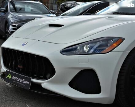 Мазераті Granturismo, об'ємом двигуна 4.7 л та пробігом 6 тис. км за 97000 $, фото 6 на Automoto.ua