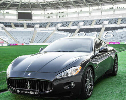 Сірий Мазераті Granturismo, об'ємом двигуна 4.24 л та пробігом 53 тис. км за 29900 $, фото 3 на Automoto.ua