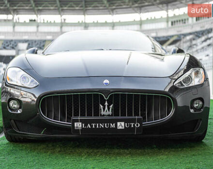 Сірий Мазераті Granturismo, об'ємом двигуна 4.24 л та пробігом 53 тис. км за 29900 $, фото 6 на Automoto.ua