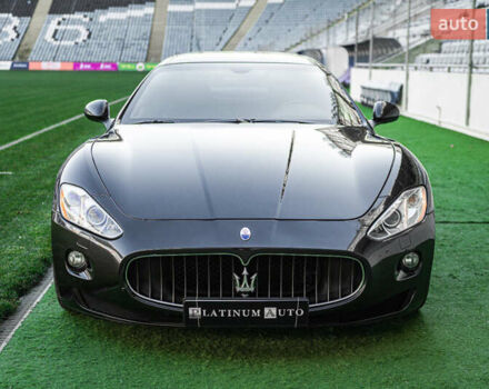 Сірий Мазераті Granturismo, об'ємом двигуна 4.24 л та пробігом 53 тис. км за 29900 $, фото 7 на Automoto.ua