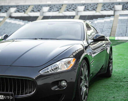 Сірий Мазераті Granturismo, об'ємом двигуна 4.24 л та пробігом 53 тис. км за 29900 $, фото 4 на Automoto.ua