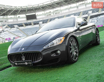 Сірий Мазераті Granturismo, об'ємом двигуна 4.24 л та пробігом 53 тис. км за 29900 $, фото 1 на Automoto.ua