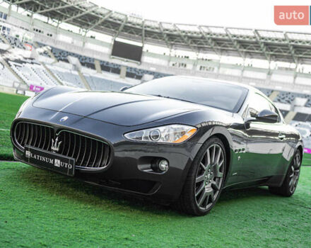 Сірий Мазераті Granturismo, об'ємом двигуна 4.24 л та пробігом 53 тис. км за 29900 $, фото 2 на Automoto.ua