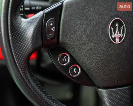 Сірий Мазераті Granturismo, об'ємом двигуна 4.24 л та пробігом 53 тис. км за 29900 $, фото 30 на Automoto.ua