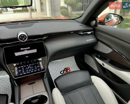 Помаранчевий Мазераті Granturismo, об'ємом двигуна 0 л та пробігом 4 тис. км за 178000 $, фото 42 на Automoto.ua