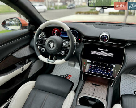 Помаранчевий Мазераті Granturismo, об'ємом двигуна 0 л та пробігом 4 тис. км за 178000 $, фото 43 на Automoto.ua