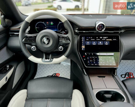 Помаранчевий Мазераті Granturismo, об'ємом двигуна 0 л та пробігом 4 тис. км за 178000 $, фото 44 на Automoto.ua