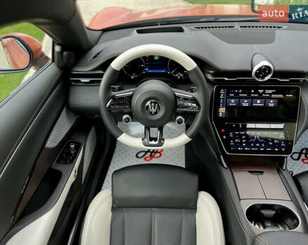 Помаранчевий Мазераті Granturismo, об'ємом двигуна 0 л та пробігом 4 тис. км за 178000 $, фото 45 на Automoto.ua