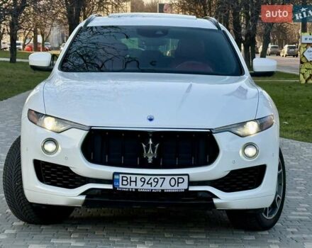 Білий Мазераті Леванте, об'ємом двигуна 2.98 л та пробігом 79 тис. км за 38800 $, фото 19 на Automoto.ua