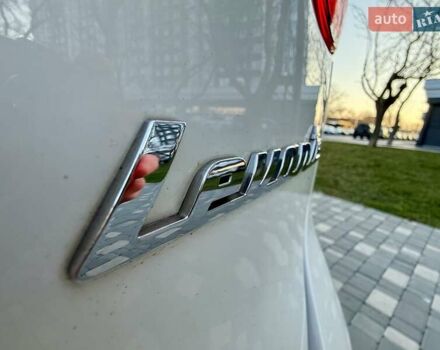 Білий Мазераті Леванте, об'ємом двигуна 2.98 л та пробігом 79 тис. км за 38800 $, фото 49 на Automoto.ua