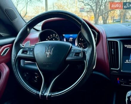 Білий Мазераті Леванте, об'ємом двигуна 2.98 л та пробігом 79 тис. км за 38800 $, фото 100 на Automoto.ua
