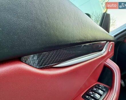 Білий Мазераті Леванте, об'ємом двигуна 2.98 л та пробігом 79 тис. км за 38800 $, фото 62 на Automoto.ua