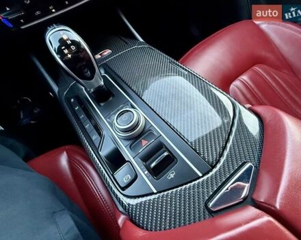 Білий Мазераті Леванте, об'ємом двигуна 2.98 л та пробігом 79 тис. км за 38800 $, фото 130 на Automoto.ua