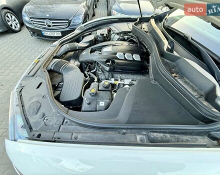 Білий Мазераті Леванте, об'ємом двигуна 2.98 л та пробігом 79 тис. км за 38800 $, фото 138 на Automoto.ua