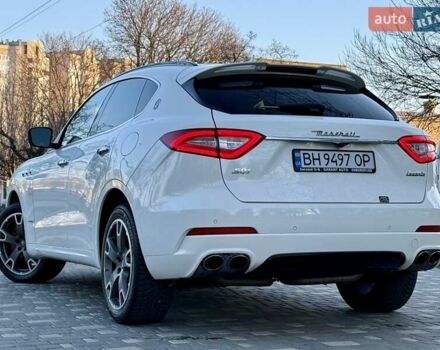 Білий Мазераті Леванте, об'ємом двигуна 2.98 л та пробігом 79 тис. км за 38800 $, фото 37 на Automoto.ua