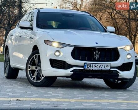 Білий Мазераті Леванте, об'ємом двигуна 2.98 л та пробігом 79 тис. км за 38800 $, фото 40 на Automoto.ua