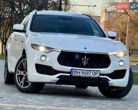 Білий Мазераті Леванте, об'ємом двигуна 2.98 л та пробігом 79 тис. км за 38800 $, фото 39 на Automoto.ua