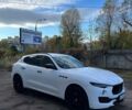 Белый Мазерати Леванте, объемом двигателя 3 л и пробегом 82 тыс. км за 40000 $, фото 3 на Automoto.ua