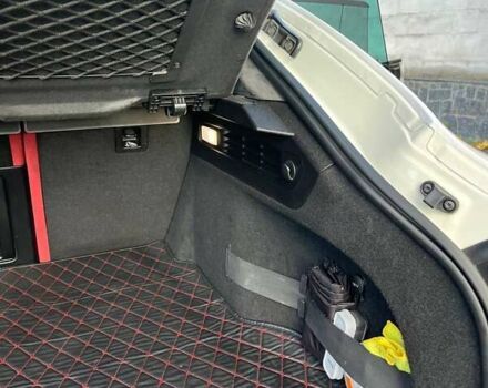 Белый Мазерати Леванте, объемом двигателя 3 л и пробегом 82 тыс. км за 40000 $, фото 55 на Automoto.ua