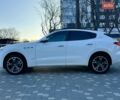 Білий Мазераті Леванте, об'ємом двигуна 2.98 л та пробігом 79 тис. км за 38800 $, фото 2 на Automoto.ua