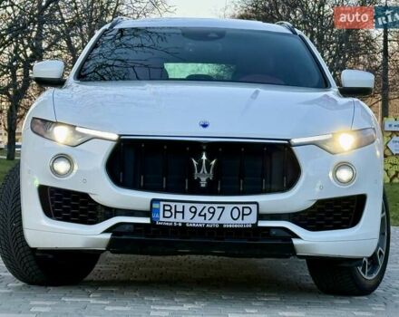 Білий Мазераті Леванте, об'ємом двигуна 2.98 л та пробігом 79 тис. км за 38800 $, фото 24 на Automoto.ua