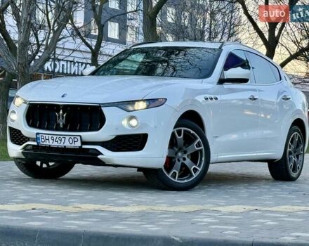 Білий Мазераті Леванте, об'ємом двигуна 2.98 л та пробігом 79 тис. км за 38800 $, фото 22 на Automoto.ua