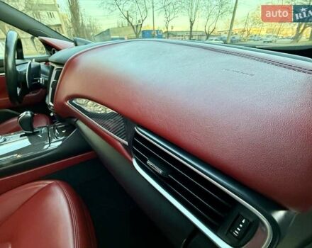 Білий Мазераті Леванте, об'ємом двигуна 2.98 л та пробігом 79 тис. км за 38800 $, фото 90 на Automoto.ua