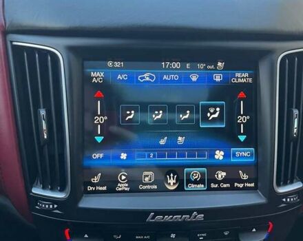 Белый Мазерати Леванте, объемом двигателя 3 л и пробегом 82 тыс. км за 40000 $, фото 75 на Automoto.ua