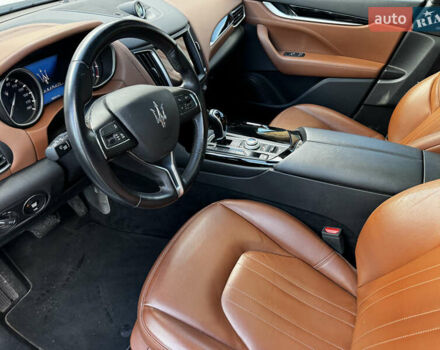 Белый Мазерати Леванте, объемом двигателя 2.98 л и пробегом 88 тыс. км за 29999 $, фото 28 на Automoto.ua