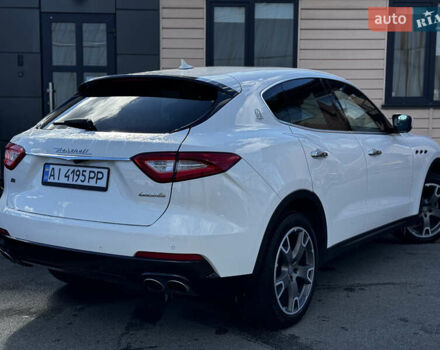 Белый Мазерати Леванте, объемом двигателя 2.98 л и пробегом 88 тыс. км за 29999 $, фото 11 на Automoto.ua