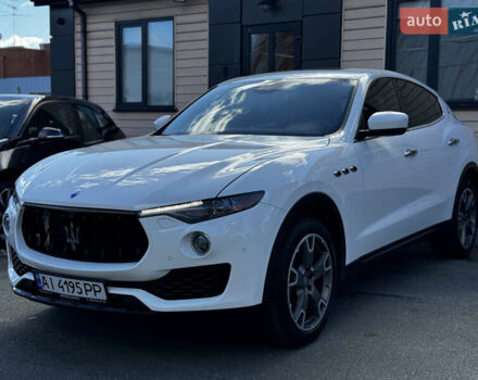 Белый Мазерати Леванте, объемом двигателя 2.98 л и пробегом 88 тыс. км за 29999 $, фото 6 на Automoto.ua