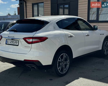 Белый Мазерати Леванте, объемом двигателя 2.98 л и пробегом 88 тыс. км за 29999 $, фото 19 на Automoto.ua