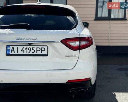 Белый Мазерати Леванте, объемом двигателя 2.98 л и пробегом 88 тыс. км за 29999 $, фото 18 на Automoto.ua