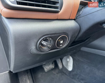 Белый Мазерати Леванте, объемом двигателя 2.98 л и пробегом 88 тыс. км за 29999 $, фото 33 на Automoto.ua