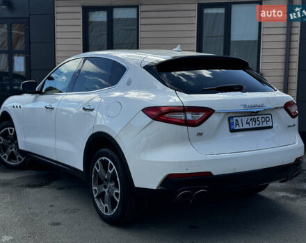 Белый Мазерати Леванте, объемом двигателя 2.98 л и пробегом 88 тыс. км за 29999 $, фото 50 на Automoto.ua