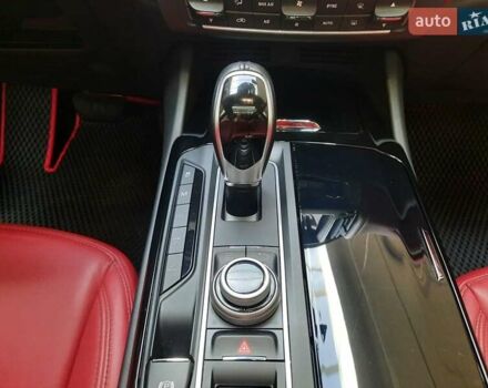 Білий Мазераті Леванте, об'ємом двигуна 2.98 л та пробігом 60 тис. км за 66797 $, фото 17 на Automoto.ua