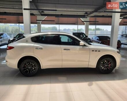 Білий Мазераті Леванте, об'ємом двигуна 2.98 л та пробігом 60 тис. км за 66797 $, фото 1 на Automoto.ua