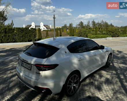 Белый Мазерати Леванте, объемом двигателя 3.8 л и пробегом 66 тыс. км за 63000 $, фото 9 на Automoto.ua