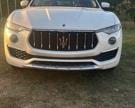 Білий Мазераті Леванте, об'ємом двигуна 2.98 л та пробігом 134 тис. км за 47779 $, фото 1 на Automoto.ua