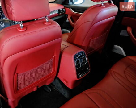 Мазерати Леванте 2019 в Одессе на Automoto.ua Белый Мазерати Леванте, объемом двигателя 3 л и пробегом 68 тыс. км за 34900 $, фото 43 на Automoto.ua