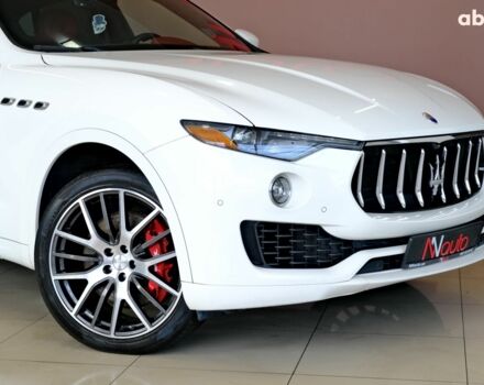 Мазерати Леванте 2019 в Одессе на Automoto.ua Белый Мазерати Леванте, объемом двигателя 3 л и пробегом 68 тыс. км за 34900 $, фото 2 на Automoto.ua