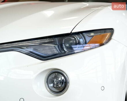 Мазерати Леванте 2019 в Одессе на Automoto.ua Белый Мазерати Леванте, объемом двигателя 3 л и пробегом 68 тыс. км за 34900 $, фото 13 на Automoto.ua
