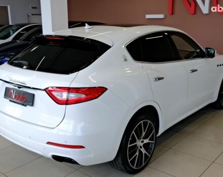 Мазерати Леванте 2019 в Одессе на Automoto.ua Белый Мазерати Леванте, объемом двигателя 3 л и пробегом 68 тыс. км за 34900 $, фото 4 на Automoto.ua