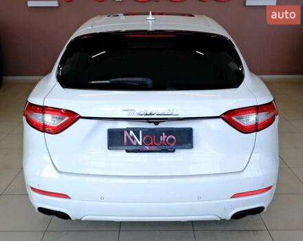 Мазерати Леванте 2019 в Одессе на Automoto.ua Белый Мазерати Леванте, объемом двигателя 3 л и пробегом 68 тыс. км за 34900 $, фото 26 на Automoto.ua