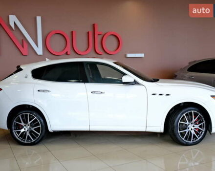 Мазерати Леванте 2019 в Одессе на Automoto.ua Белый Мазерати Леванте, объемом двигателя 3 л и пробегом 68 тыс. км за 34900 $, фото 19 на Automoto.ua